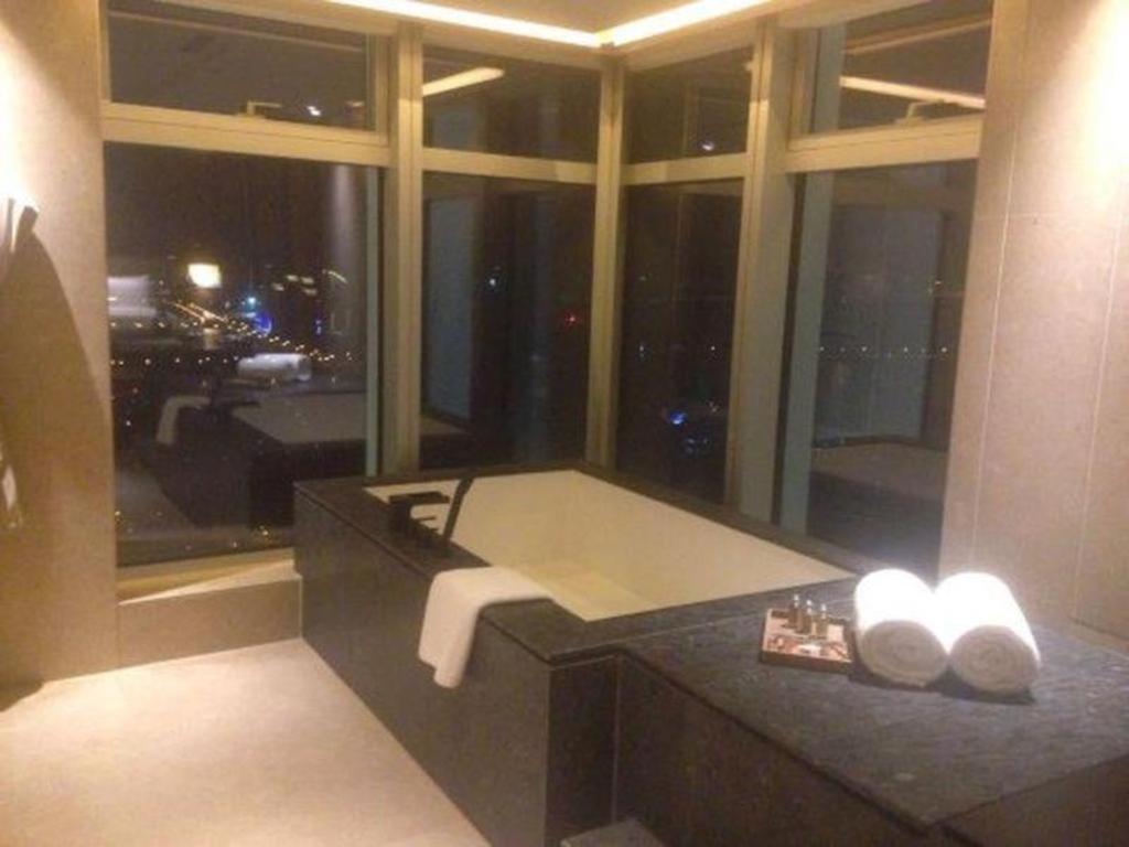 Aoluguya Hotel Harbin Exterior photo